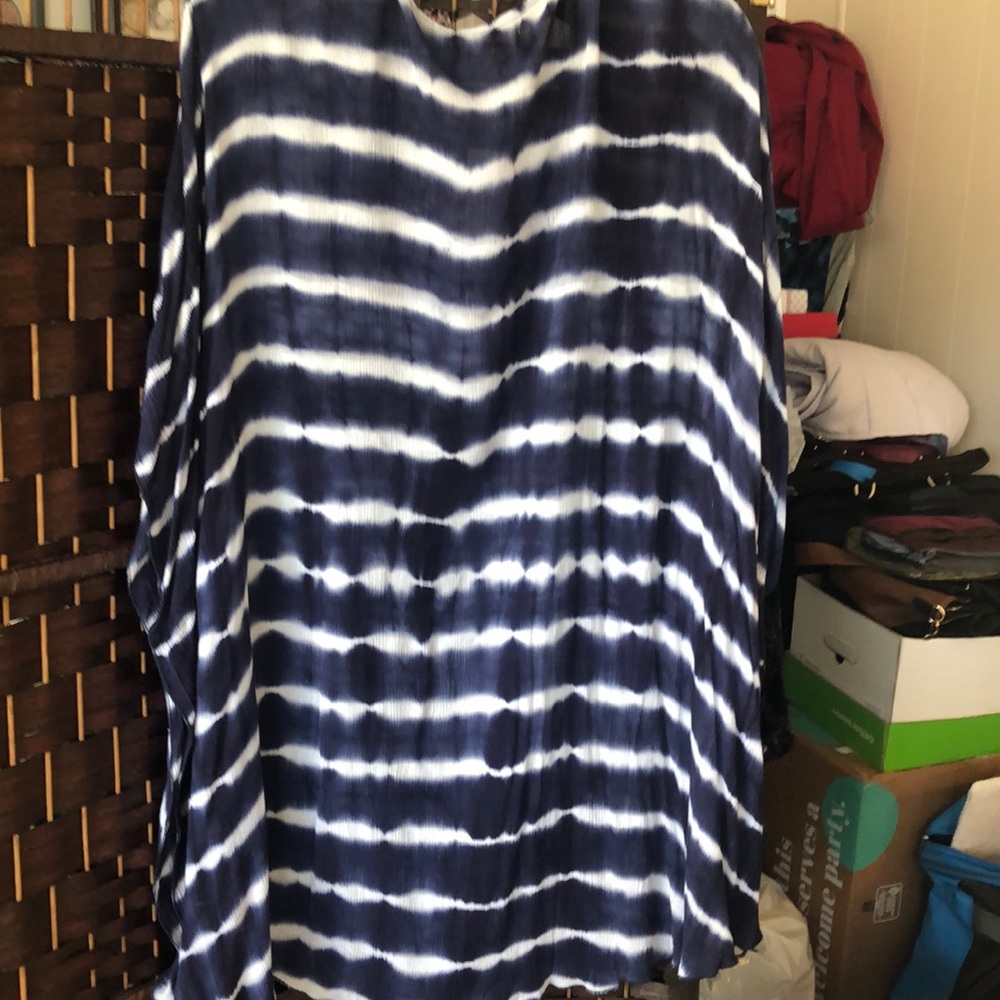 ☆SALE 5 for $25☆ Blue and white cardigan great with slacks/dress - Picture 5 of 6